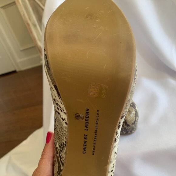 Chinese Laundry Snakeskin platform Shoes Size 9.5 - Picture 6 of 10